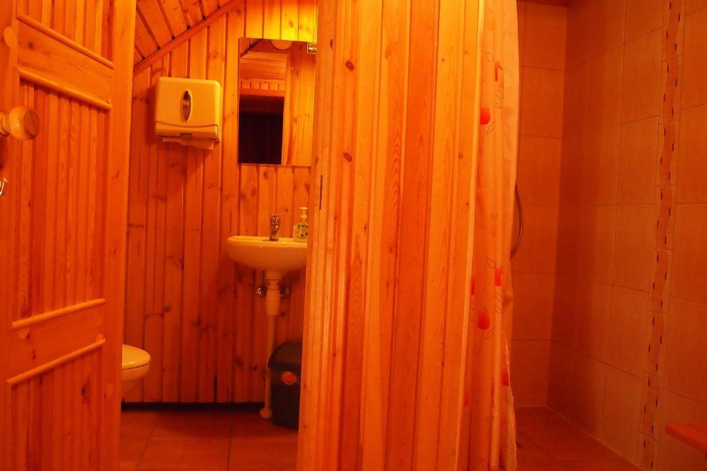 Maenni Guesthouse Haapsalu Habitación foto